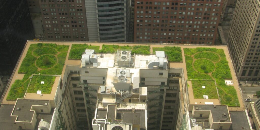 10 Benefits of Green Roofs - Flora Fauna Fun