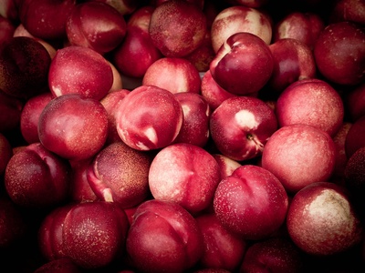 White nectarine